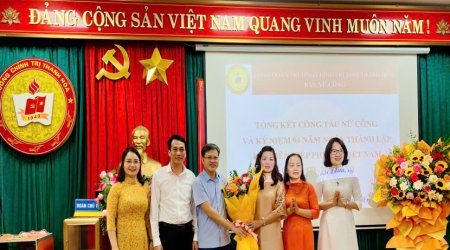 Nữ cán bộ, viên chức Trường Chính trị tỉnh Thanh Hoá đẩy mạnh phong trào thi đua xây dựng trường đạt chuẩn mức 2 