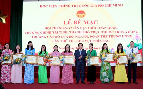 thang - xuan anh.jpg