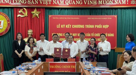Ký kết chương trình phối hợp xây dựng và phát huy vai trò của tổ chức cơ sở Đảng trong doanh nghiệp ở Thanh Hóa hiện nay